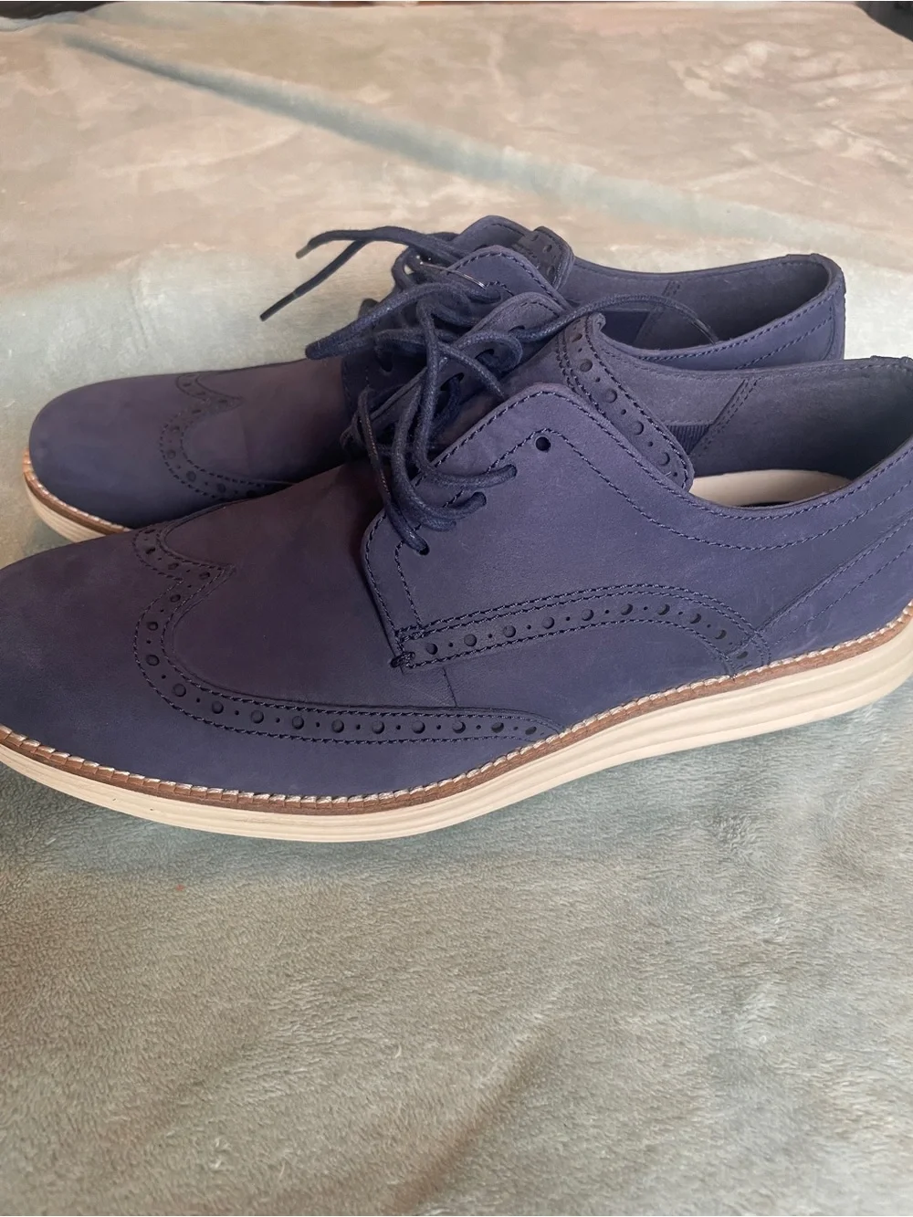 Cole Haan Men's Wingtip Derby in Navy Blue NWOT